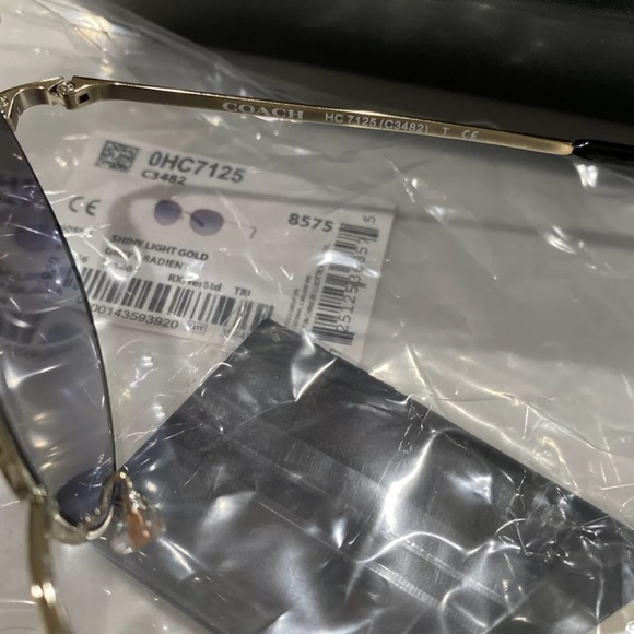 COACH Lia Round Sunglasses Grey Gradient - Picture 3 of 4